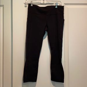 Black lulu cropped leggings size 6